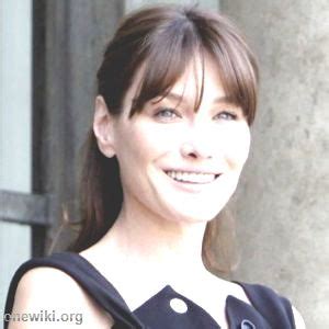 Carla Bruni Biography, Age, Height, Husband, Net。